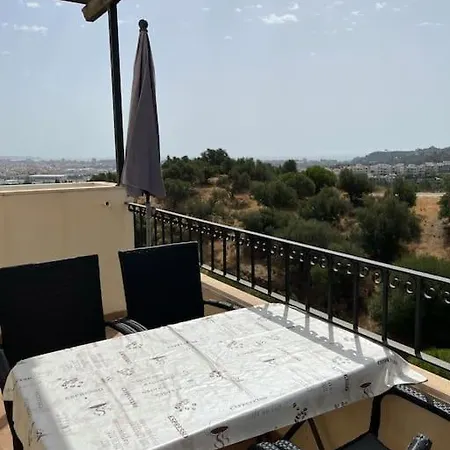 Apartment Lejlighed Med Fantastisk Udsigt Og Taet Pa Sport *